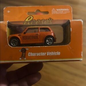 Hersheypark Character Vehicle - Orange
